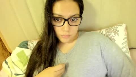 lara online show from 10/26/25, 01:33