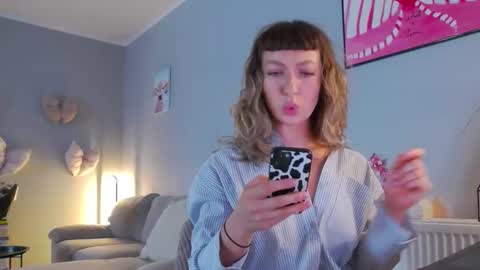 LaraKanes online show from 09/29/25, 09:58