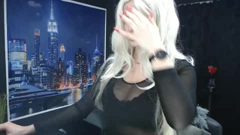 laras_moans online show from 01/24/25, 09:28