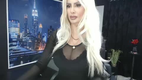 laras_moans online show from 02/02/25, 08:35