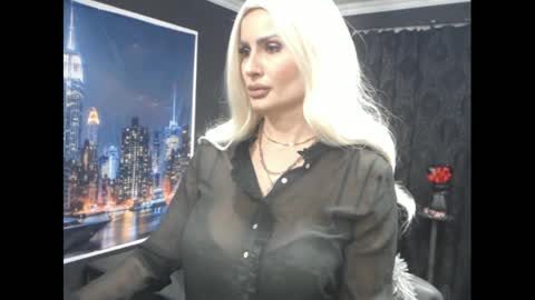 laras_moans online show from 02/04/25, 08:13