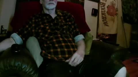 Larbie online show from 10/25/25, 09:20