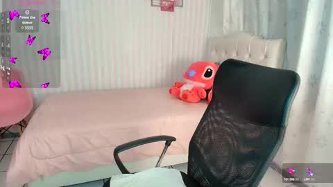Larissas online show from 09/25/25, 09:40