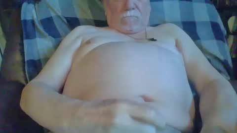 larryw01 online show from 10/20/25, 02:39