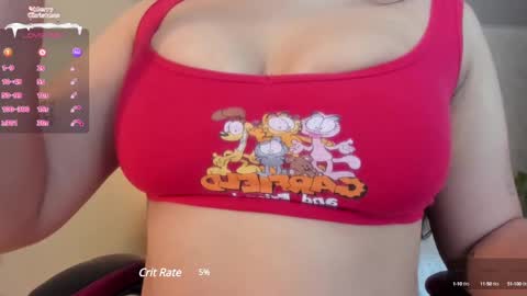 Snapshot of larsonmia chatting on 01/03/25, 12:30 MIA online show from 01/03/25, 12:30