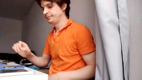 Snapshot of lastwonder chatting on 10/14/25, 02:40 lastwonder online show from 10/14/25, 02:40