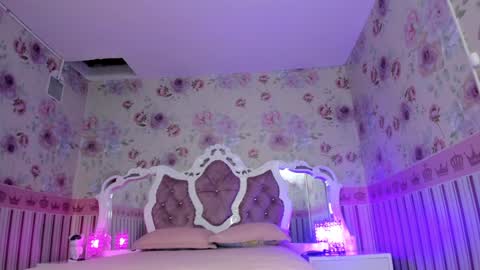 Snapshot of latin_ashley_ chatting on 12/12/24, 03:10 Valeria online show from 12/12/24, 03:10