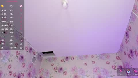 Snapshot of latin_ashley_ chatting on 01/24/25, 05:42 Valeria online show from 01/24/25, 05:42