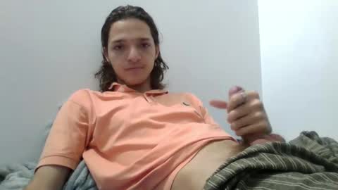 Snapshot of latin_boi6 chatting on 03/06/25, 01:16 Angel online show from 03/06/25, 01:16