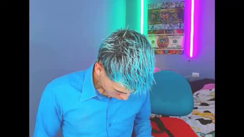 Snapshot of latin_boysxxx_ chatting on 10/11/25, 01:38 latin_boysxxx_ online show from 10/11/25, 01:38