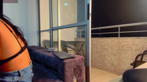 Snapshot of latin_couple77 chatting on 12/12/24, 11:36 Sara y Andy online show from 12/12/24, 11:36