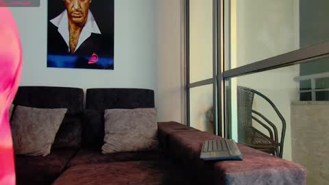 Snapshot of latin_couple77 chatting on 01/29/25, 09:12 Sara y Andy online show from 01/29/25, 09:12