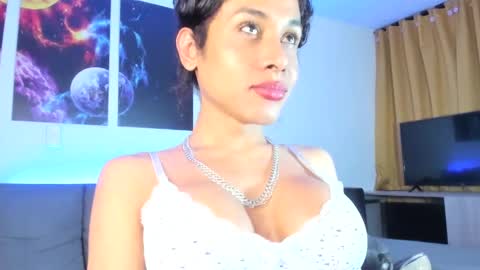 Snapshot of latin_goddessx chatting on 01/25/25, 10:50 instagramlatin goddessx im nikoll online show from 01/25/25, 10:50