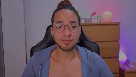  Free OF online show from 11/12/25, 06:36