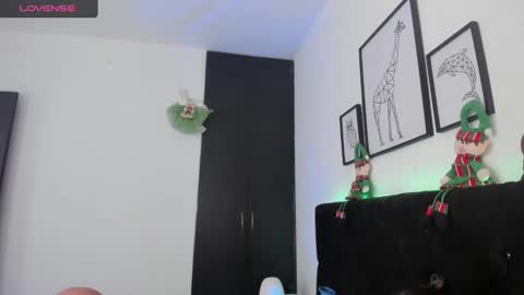 Snapshot of latina_col chatting on 12/20/24, 06:02 Hanna online show from 12/20/24, 06:02