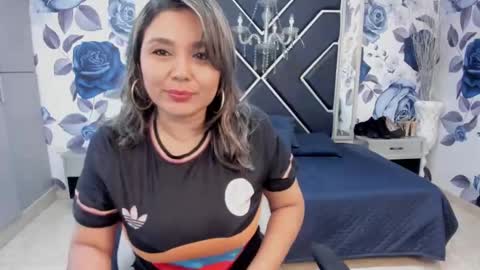 EMMA   online show from 09/09/25, 02:16