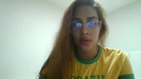 Snapshot of latinavenom66 chatting on 11/15/25, 06:15 latinavenom66 online show from 11/15/25, 06:15