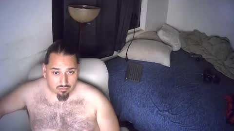 Snapshot of latinbb3030 chatting on 10/26/25, 06:30 LatinoBB online show from 10/26/25, 06:30