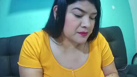 latincurvy1992 online show from 11/10/25, 04:33