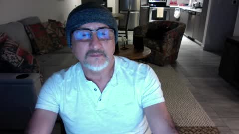 Snapshot of latinnous chatting on 12/11/24, 06:04 QS - INDEPENDENT MODEL online show from 12/11/24, 06:04