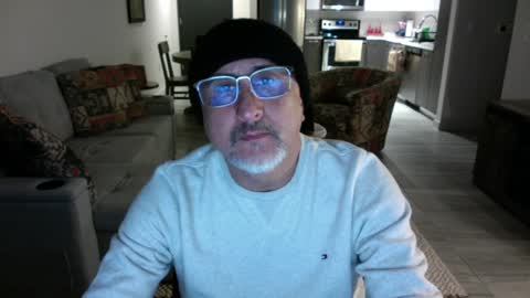 Snapshot of latinnous chatting on 01/23/25, 02:44 QS - INDEPENDENT MODEL online show from 01/23/25, 02:44