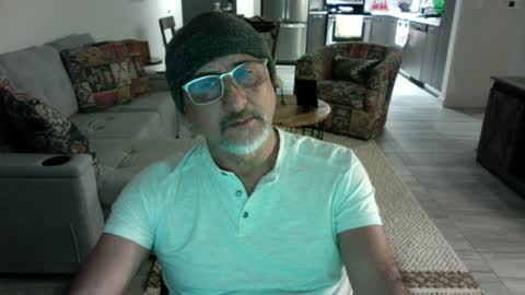 Snapshot of latinnous chatting on 01/31/25, 05:51 QS - INDEPENDENT MODEL online show from 01/31/25, 05:51