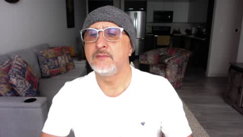 Snapshot of latinnous chatting on 02/02/25, 04:54 QS - INDEPENDENT MODEL online show from 02/02/25, 04:54
