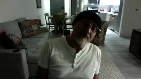 Snapshot of latinnous chatting on 02/16/25, 07:26 QS - INDEPENDENT MODEL online show from 02/16/25, 07:26