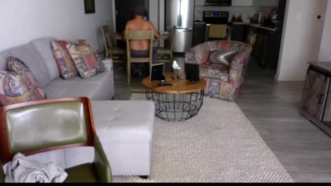 Snapshot of latinnous chatting on 02/25/25, 06:42 QS - INDEPENDENT MODEL online show from 02/25/25, 06:42