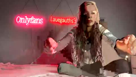 lauegauths3 online show from 01/06/25, 08:07