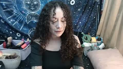Snapshot of laura_anal_ chatting on 03/03/25, 08:11 Wen online show from 03/03/25, 08:11