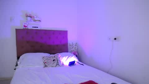 LAURA online show from 12/26/24, 03:53