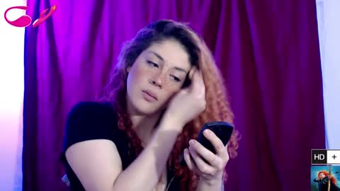 weedcam Curly Laura OF    online show from 01/31/25, 08:22