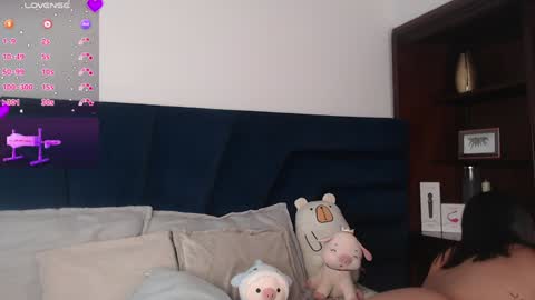 Snapshot of laura_golden1 chatting on 01/30/25, 01:22 lLAURA online show from 01/30/25, 01:22