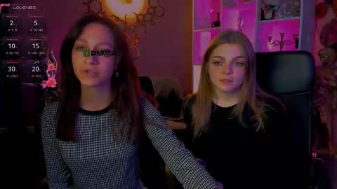 laura_queen_ online show from 10/12/25, 07:13