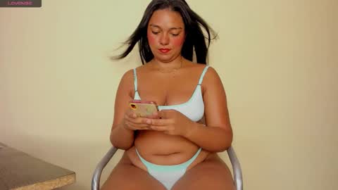 Snapshot of laura_summer chatting on 09/25/25, 09:57 laura_summer online show from 09/25/25, 09:57