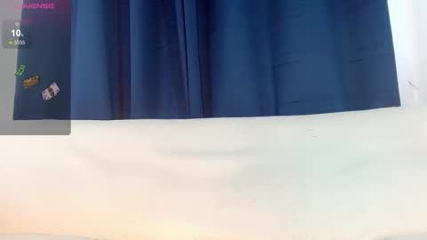 Snapshot of laura_sweet7 chatting on 10/29/25, 02:41 Laura online show from 10/29/25, 02:41