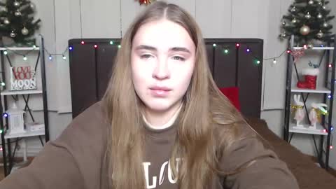 Snapshot of laurahlot chatting on 01/10/25, 08:37 LauraHlot online show from 01/10/25, 08:37