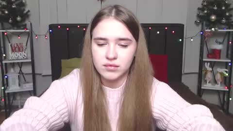 Snapshot of laurahlot chatting on 01/14/25, 10:12 LauraHlot online show from 01/14/25, 10:12