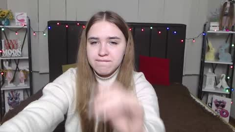 Snapshot of laurahlot chatting on 01/20/25, 04:54 LauraHlot online show from 01/20/25, 04:54