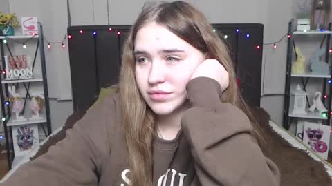 Snapshot of laurahlot chatting on 01/26/25, 05:02 LauraHlot online show from 01/26/25, 05:02