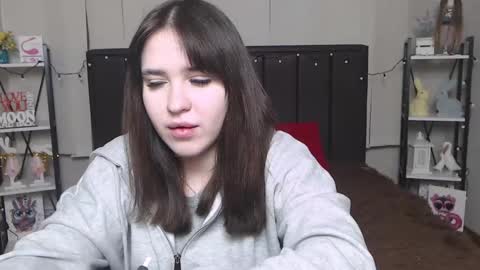 Snapshot of laurahlot chatting on 02/03/25, 12:47 LauraHlot online show from 02/03/25, 12:47