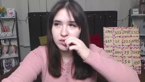 Snapshot of laurahlot chatting on 02/06/25, 01:27 LauraHlot online show from 02/06/25, 01:27