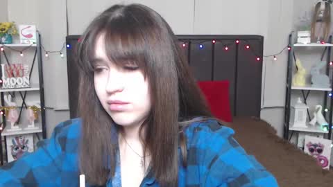 Snapshot of laurahlot chatting on 02/10/25, 06:45 LauraHlot online show from 02/10/25, 06:45