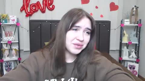 Snapshot of laurahlot chatting on 02/14/25, 01:34 LauraHlot online show from 02/14/25, 01:34