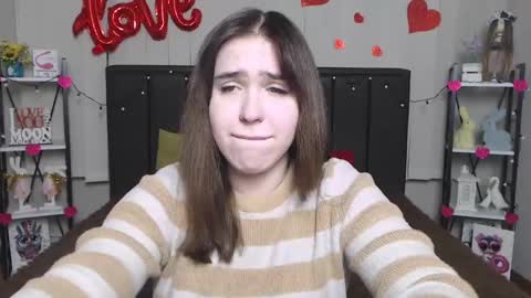 Snapshot of laurahlot chatting on 02/16/25, 09:27 LauraHlot online show from 02/16/25, 09:27