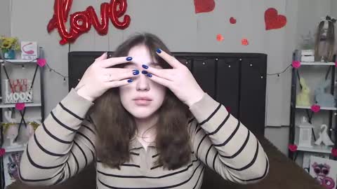 Snapshot of laurahlot chatting on 02/19/25, 09:14 LauraHlot online show from 02/19/25, 09:14