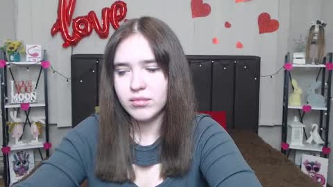 Snapshot of laurahlot chatting on 02/23/25, 12:30 LauraHlot online show from 02/23/25, 12:30