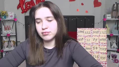 Snapshot of laurahlot chatting on 03/01/25, 06:11 LauraHlot online show from 03/01/25, 06:11