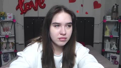 Snapshot of laurahlot chatting on 03/07/25, 01:53 LauraHlot online show from 03/07/25, 01:53